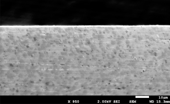 Mikroskopische Illustration einer Nano Powder Metal Klinge | Mizutani Haarschneideschere